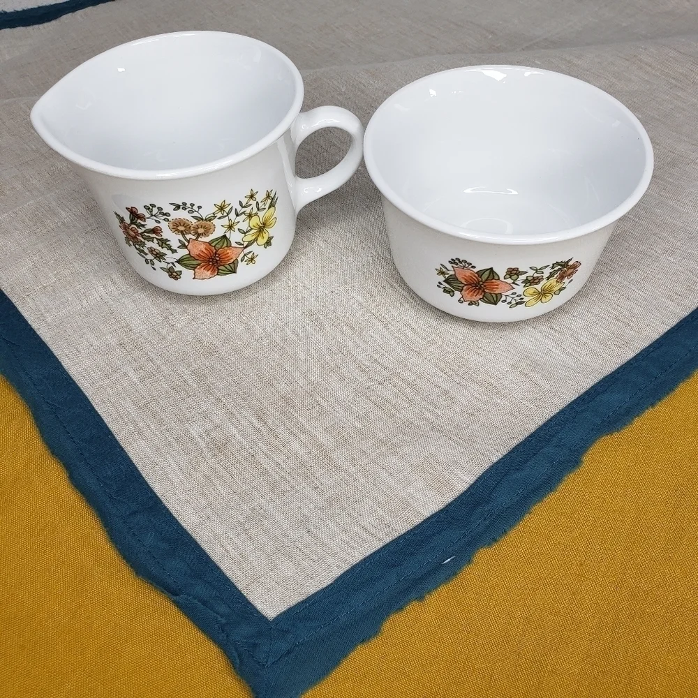 Vintage Corelle Sugar Bowl & Creamer Cottagecore 1970s Grannycore Floral